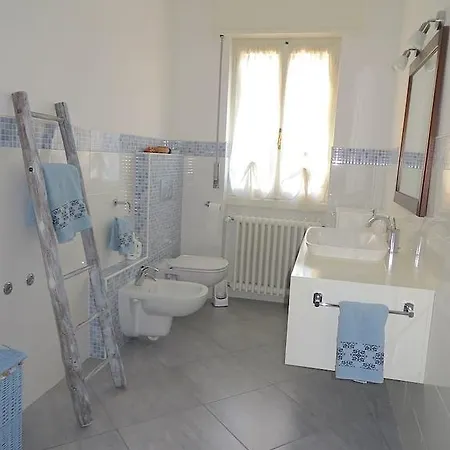 Titty Apartment Intra